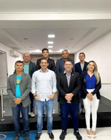 Nesta última sexta feira (19), aconteceu no espaço da Câmara Municipal de Marizópolis uma reunião interna com a presença dos vereadores que assessorados pelo Advogado e consultor jurídico Delmagno Olímpio Costa.